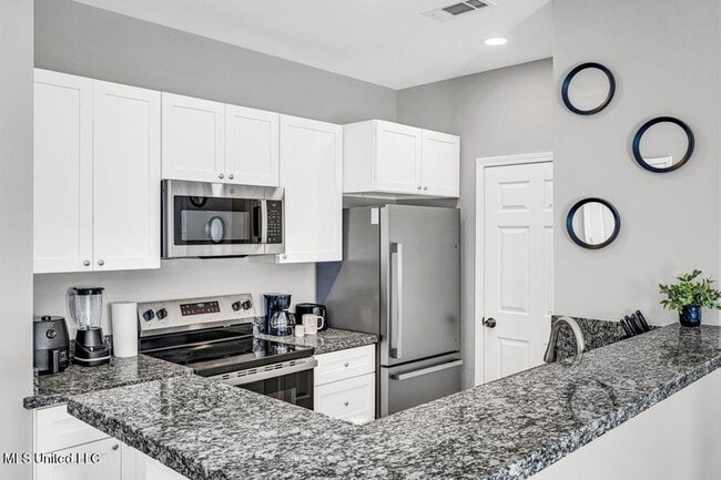 Building Photo - 12088 Lamey Brg Rd