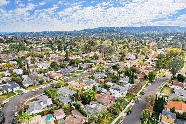 Building Photo - 5362 Yolanda Ave