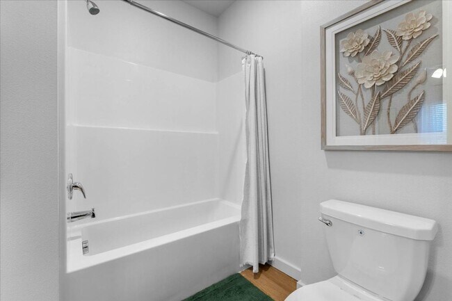 Building Photo - 818 Morningside Dr