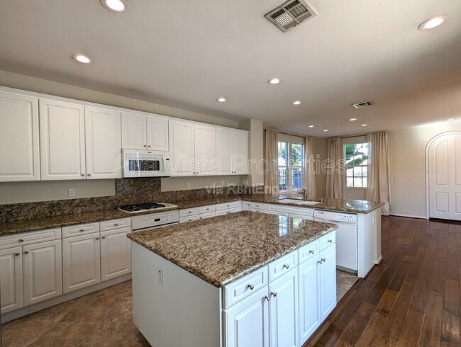 Building Photo - 8421 Kern Crescent