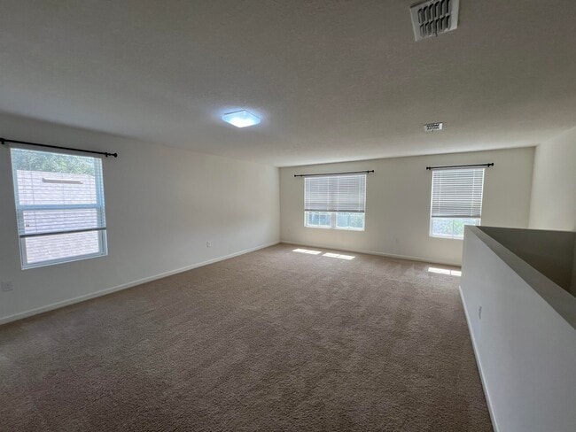 Building Photo - 1110 Newton Cir