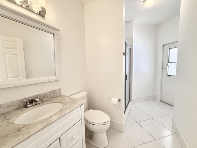 Building Photo - 12310 Riverfalls Ct