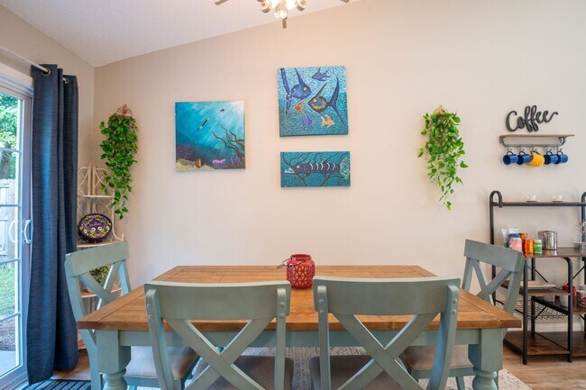 Building Photo - FURNISHED MONTHLY RENTAL-AVAILABLE STARTING MARCH 2026