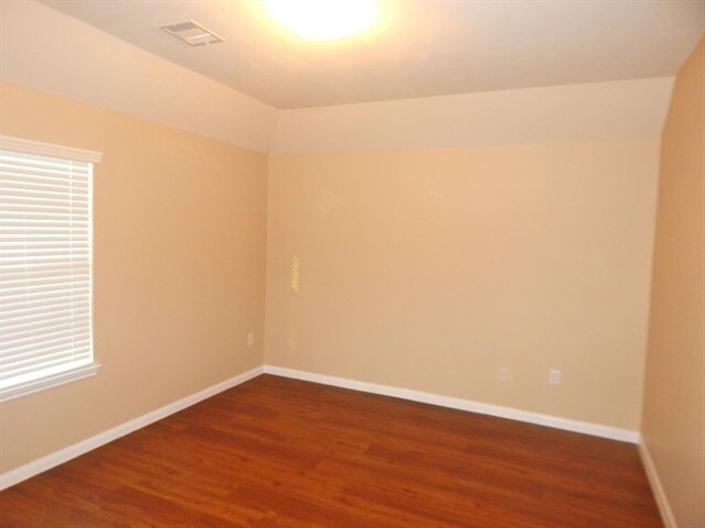 Building Photo - 847 Darbydale Crossing Ln