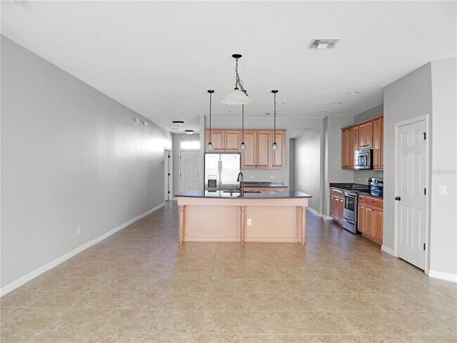 Building Photo - 15002 Ozzi St