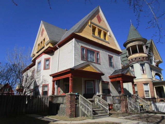 Primary Photo - 2457 N 1st St