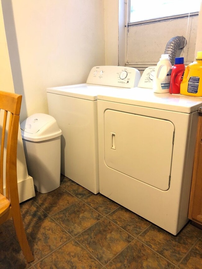 Building Photo - 349 Atwood Street