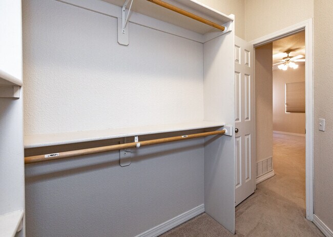 Building Photo - 5607 University Village View