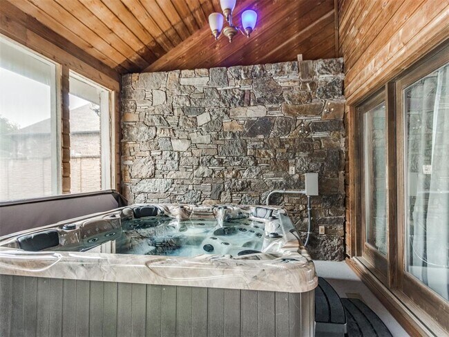 Building Photo - 3465 Brush Creek Rd