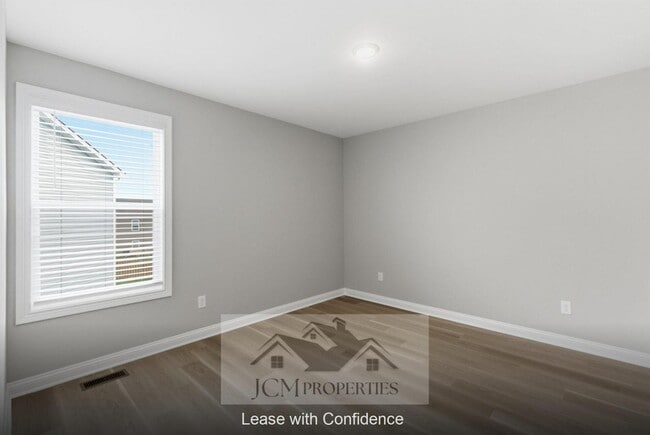 Building Photo - 117 Lambert Fld