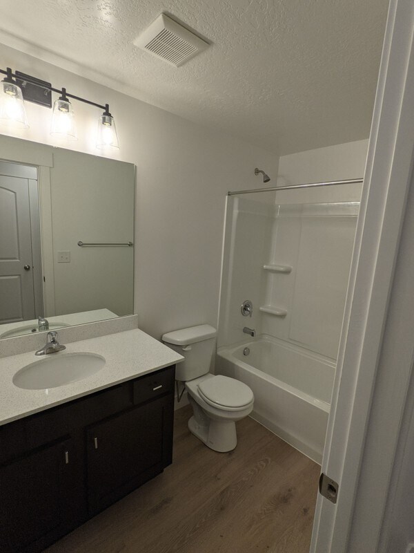 Building Photo - 16127 S Truss Dr