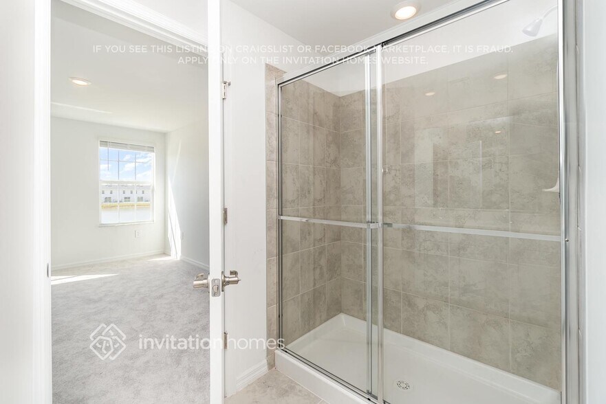 Building Photo - 9349 Cadence Ct