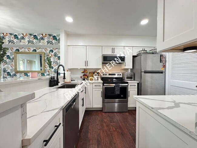 Building Photo - 8056 Pantano Pl