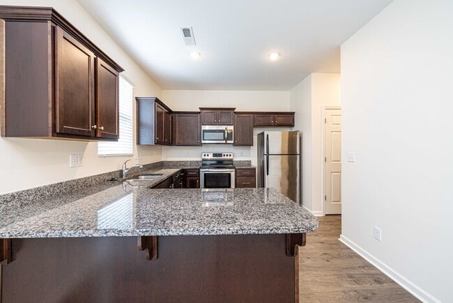 Building Photo - 3 Bedroom Townhome in NW School District - Rock Hill SC