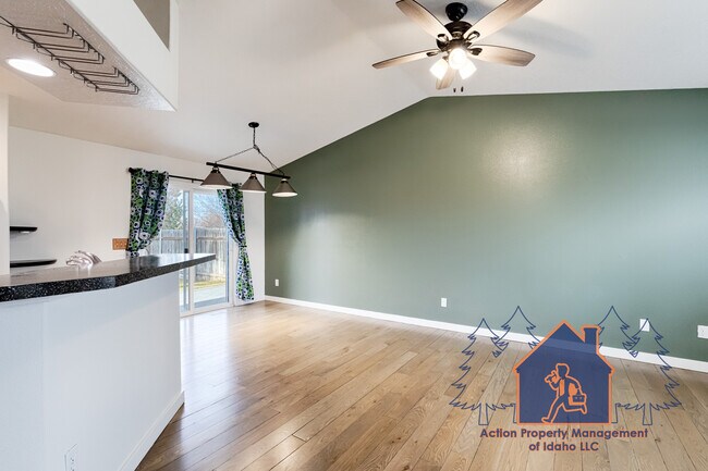 Building Photo - 1393 Caterpillar Ave N