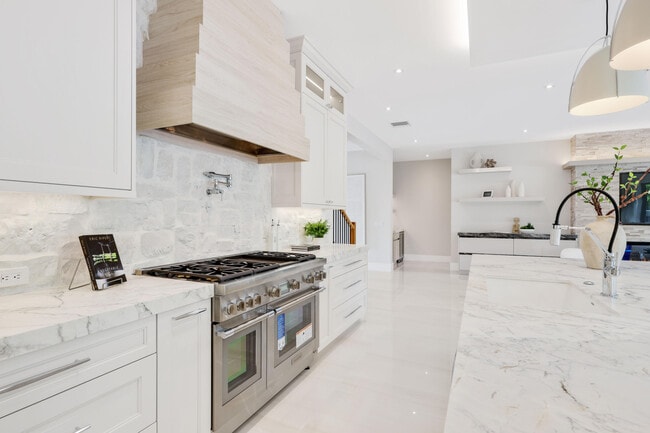 Building Photo - 151 Eden Ridge Ln