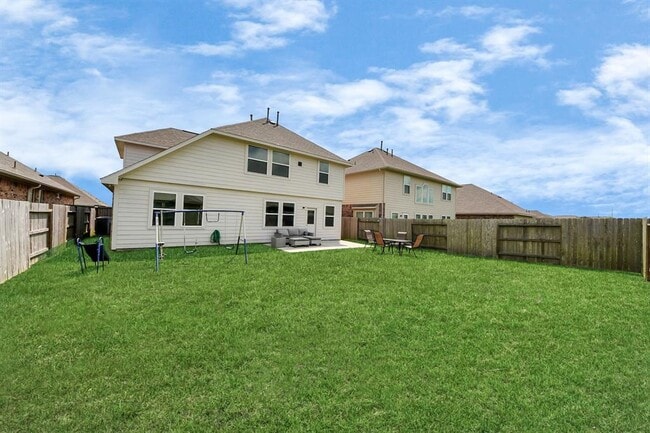 Building Photo - 13313 Sea Breeze Dr