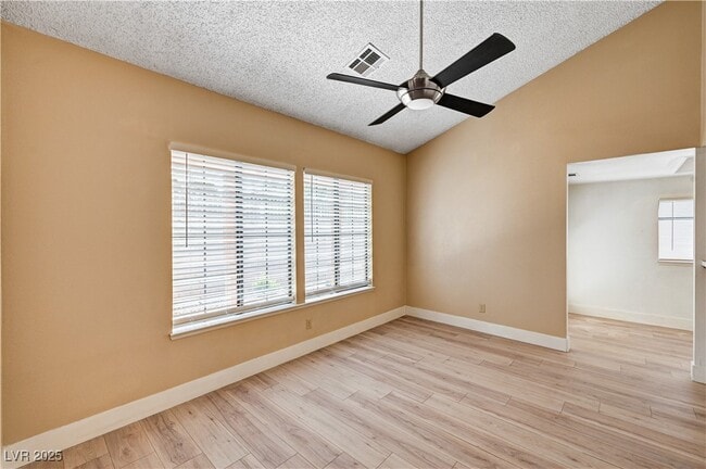 Building Photo - 618 Cervantes Dr