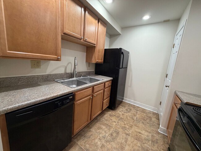 Building Photo - 137 Green Turtle Ln