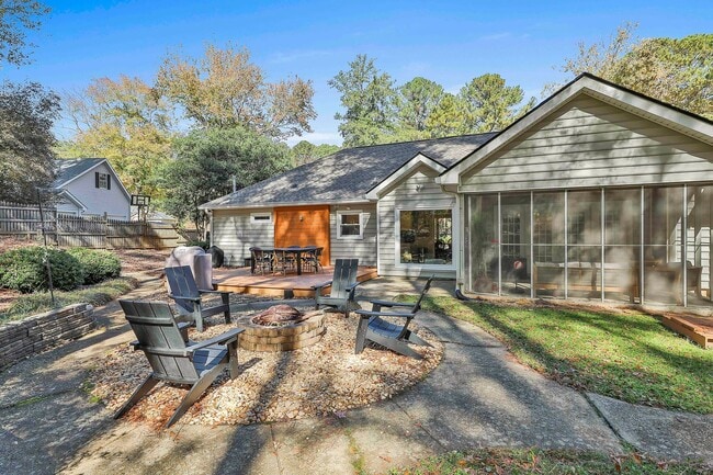 Building Photo - Charming Updated PTC Ranch just steps from...