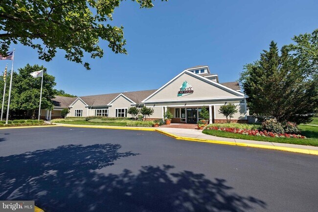 Building Photo - 700 Orchard Overlook Orch