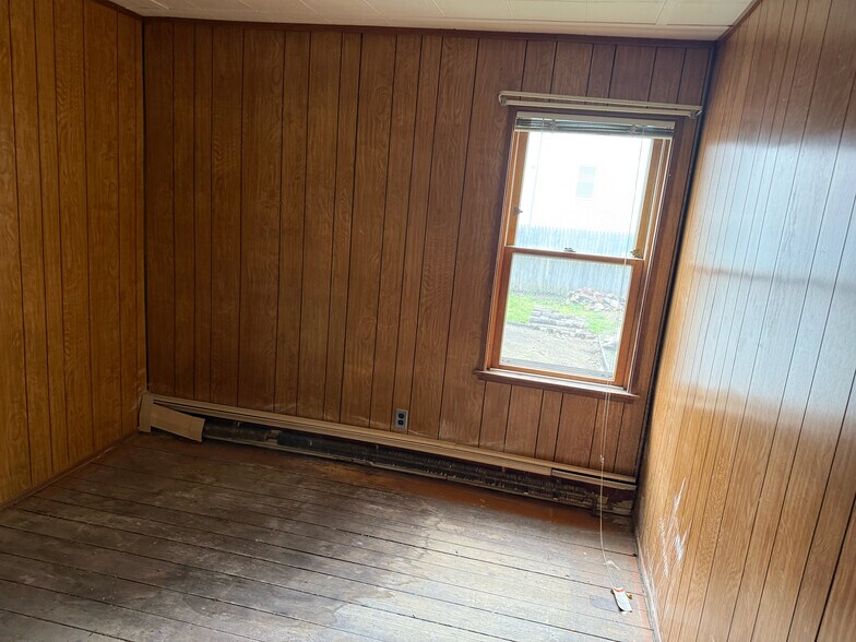 Building Photo - 315 Sayles Ave