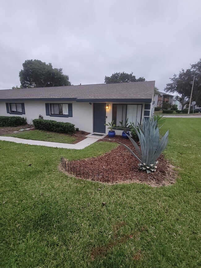 Building Photo - 605 Northlake Blvd
