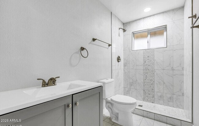 Building Photo - 10602 W Cumberland Dr