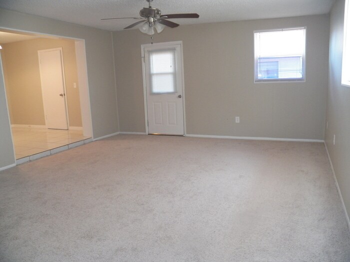 Building Photo - 226 Bolender Ct