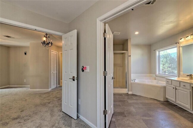 Building Photo - 5145 Fieldgate Ridge Dr