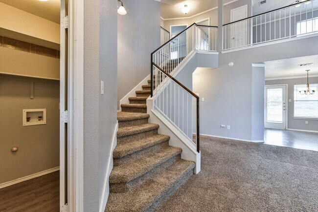 Building Photo - 4600 Donegal Bay Ct