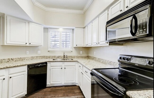 Building Photo - 5968 Woodway Place Ct