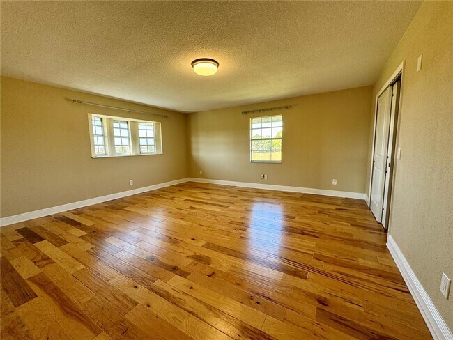 Building Photo - 3233 Hickory Tree Rd