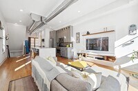 Building Photo - 262 Mack Ave