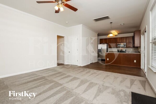 Building Photo - 3357 Middlesboro Ave