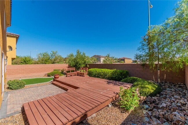 Building Photo - 713 Tall Arrow Ave