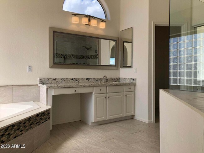 Building Photo - 3169 E Desert Flower Ln