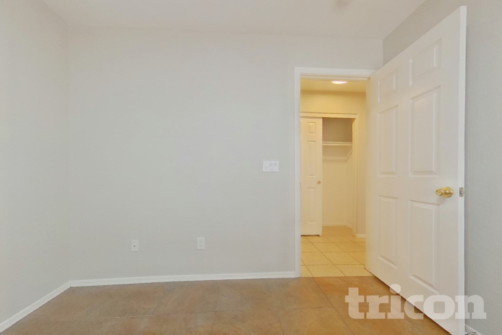 Building Photo - 22371 W Solano Dr