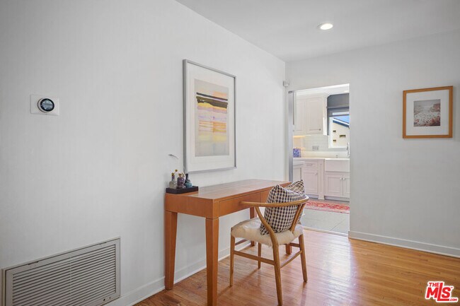 Building Photo - 3085 Motor Ave