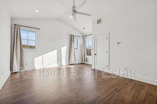 Building Photo - 2050 McKinley St