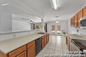 Building Photo - 3915 Regal Rose