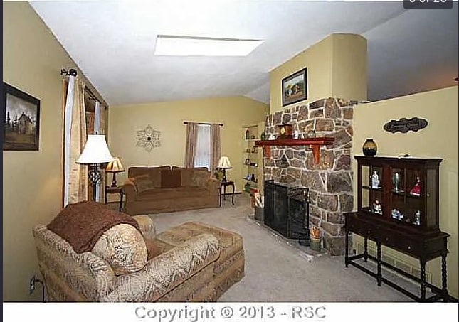 Building Photo - 3819 Midsummer Ln S