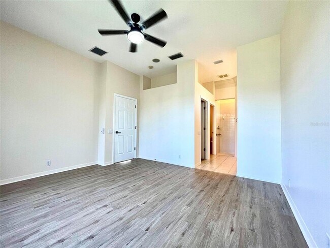 Building Photo - 8515 53rd Pl E