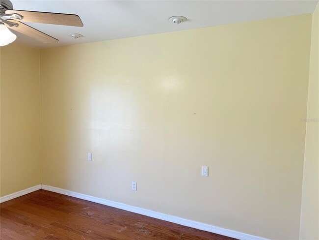 Building Photo - 1219 Julian Ln Dr