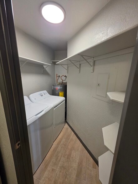 Building Photo - 1749 E Pepper Cir