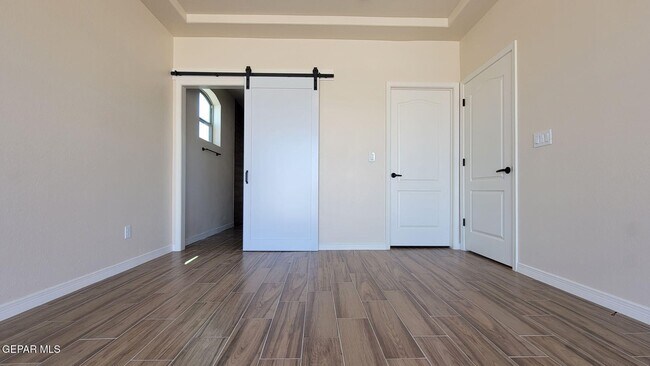 Building Photo - 125 Loma Vista Dr