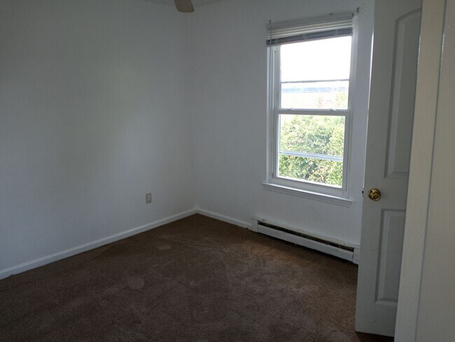 Building Photo - 3406 Tait Terrace