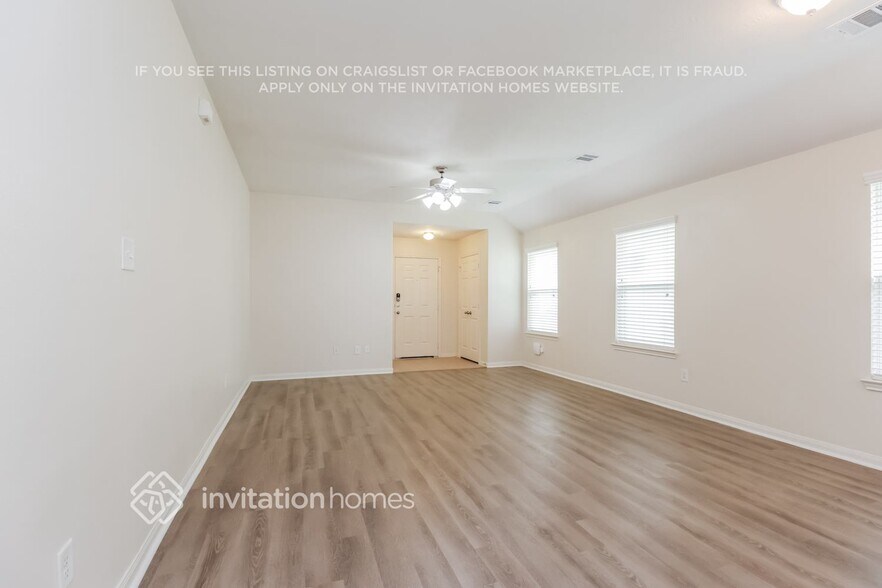 Building Photo - 8622 Doskocil Dr