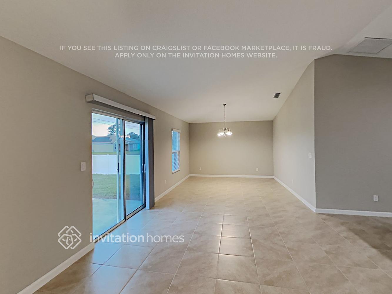 Building Photo - 365 SW Ridgecrest Dr