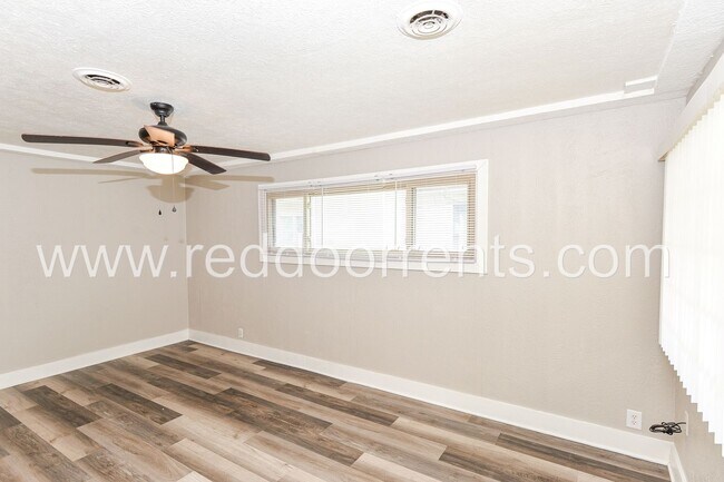 Building Photo - Coming soon! - Experience Urban Sophistica...